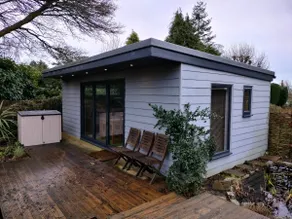 A Cosy Garden Room. - Image 3