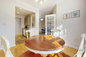 Cozy Condo at Creekwood - Image 4