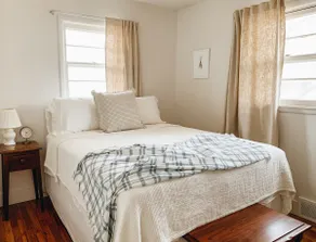 Rosewood Guesthouse - Image 2