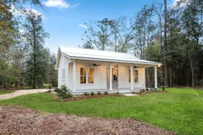 Cozy Cottage on the River - Image 3