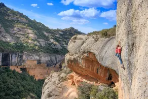 Priorat · Rural Escape · BBQ · Routes · 6 Guests - Image 4