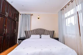 Serene oasis | stunning view | cosy & modern apt - Image 4