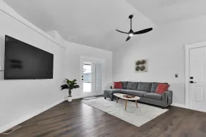 Cozy 3-BR Family-Friendly Haven - Image 5