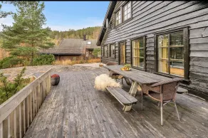 Spacious cabin – nature and tranquility all year round - Image 2