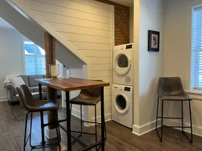 Charming Apartment in Flemington - Image 3