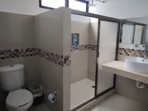 3 bedroom house with private bathroom and a garage for 3 cars - Image 5