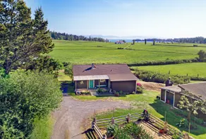 Island Cottage w/Acres of Views - Image 4