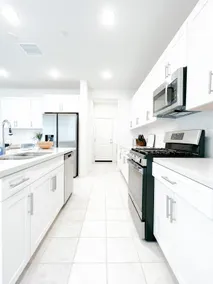 Charming & Lux 5BR near Ontario Airport - Image 4