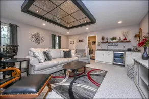 Shamrock Inn: Modern Escape w/ Lakefront Clubhouse - Image 2
