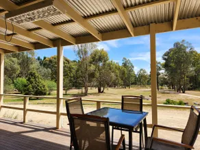 Peppin Pines Retreat - Image 4