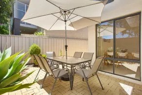 Beachside Gem in Doubleview, Free Wi-Fi, Parking - Image 5
