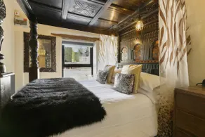 Romantic Peak District Spa Cottage •Hot Tub & Pool - Image 3