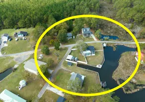 Waterfront Anglers Hideaway - Image 3
