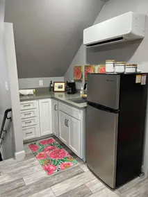 Carriage House - Image 5