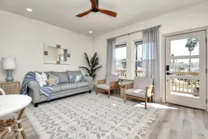 Bay Breeze Bungalow - Game Room & Pet Friendly - Image 2