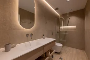 Hot Tub - 5 min to Beaches - Netflix - Full Kitchen - Image 4