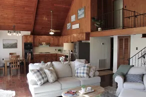 Charming 3 BR Lakeview Chalet - Image 2