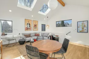 Blvd Bungalow - your Seattle home away from home. - Image 5
