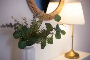 Charming Central Apartment - Free Parking - Image 5