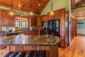 Hell's Branch Cabin - Image 2
