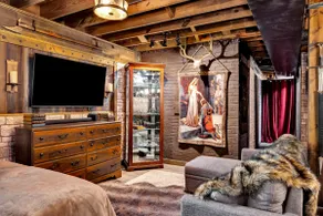 ”The Dungeon”-Live Like a King - Image 5