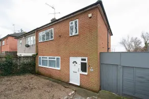 Chingford Base, Views, Free Parking, Work Stays - Image 2