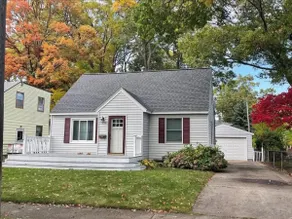 Pet Friendly Home w/ Fenced In Yard - Image 3