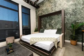 Comfy Loft Apt A/C 2Beds Private Balcony - Image 4