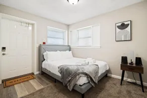 A Trendy Escape close to Downtown Peoria - Image 4
