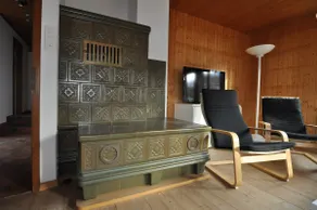 Cozy chalet overlooking the lake and mountains - Image 5