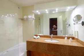 Double suite on the outskirts of Bordeaux - Image 5