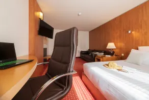 Double suite on the outskirts of Bordeaux - Image 3