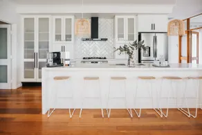 Willow Glen House | 4-Bedroom Vineyard Pool House - Image 3