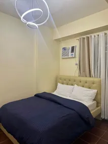 Cozy GLAM 1 Bedroom Staycation - Image 3