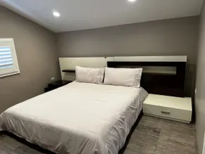 -Condo381- - Image 4