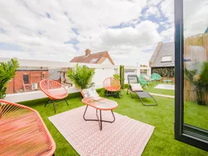 Duplex 2 Bedroom Apartment with large Balcony - Image 5