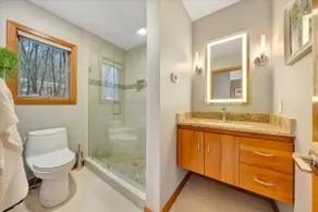 NO STEP ENTRY Wintergreen Mtn Home,HotTub,Sleeps10 - Image 3