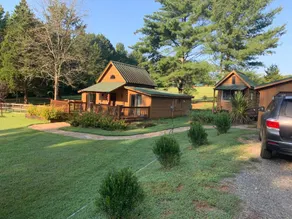 Cabin at Sun Valley Farm | 12 min to TIEC - Image 2