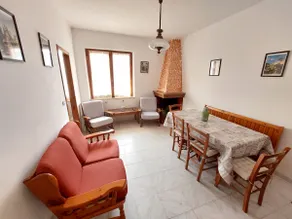 Rebecca's house - Image 2