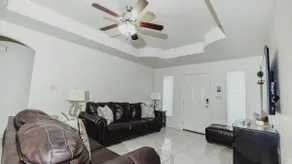 4BD at the Oaks - 10 min from Mall & Zoo - Image 4