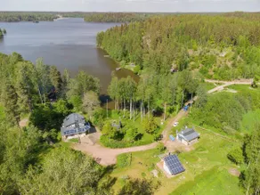 Helmi on the shores of Lake Lohja, 80 km from Helsinki - Image 5