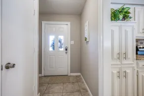 Centrally Located 3BR 2BA - ! - Image 4