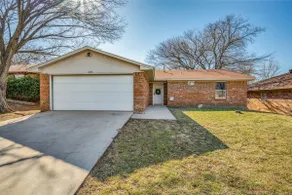 Centrally Located 3BR 2BA - ! - Image 3