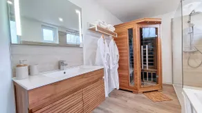 ”La drapière” - House with garden/sauna and spa - Image 2