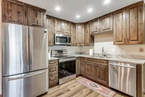 Pet Friendly, Ground Floor Condo, Central Orem - Image 5