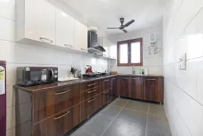 Apartment with garden | Perfect for remote work - Image 5