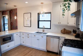 Center St. Retreat - Image 4