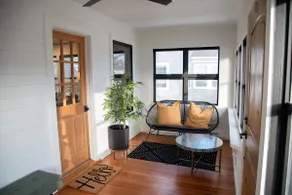 Center St. Retreat - Image 2