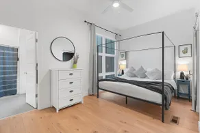 Downtown Lux Townhouse 3Bd 4Ba 2 King Bed, Garage - Image 2