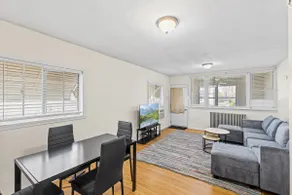 Cozy One Bedroom Unit of a duplex - Image 3